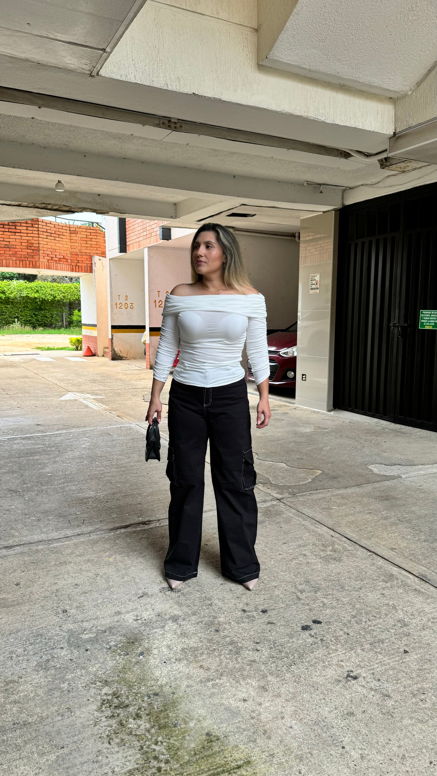 Pantalón Cargo Color Negro